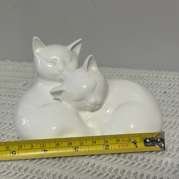 Vintage Royal Doulton White Cat Duo Figurine - Picture 3 of 6